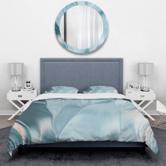 Designart 'Blue Modern Water I' Geometric Bedding Set